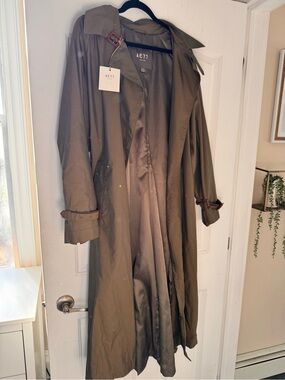 American Eagle Premium Line Olive Green Trench Coat with Brown Buckle Detail